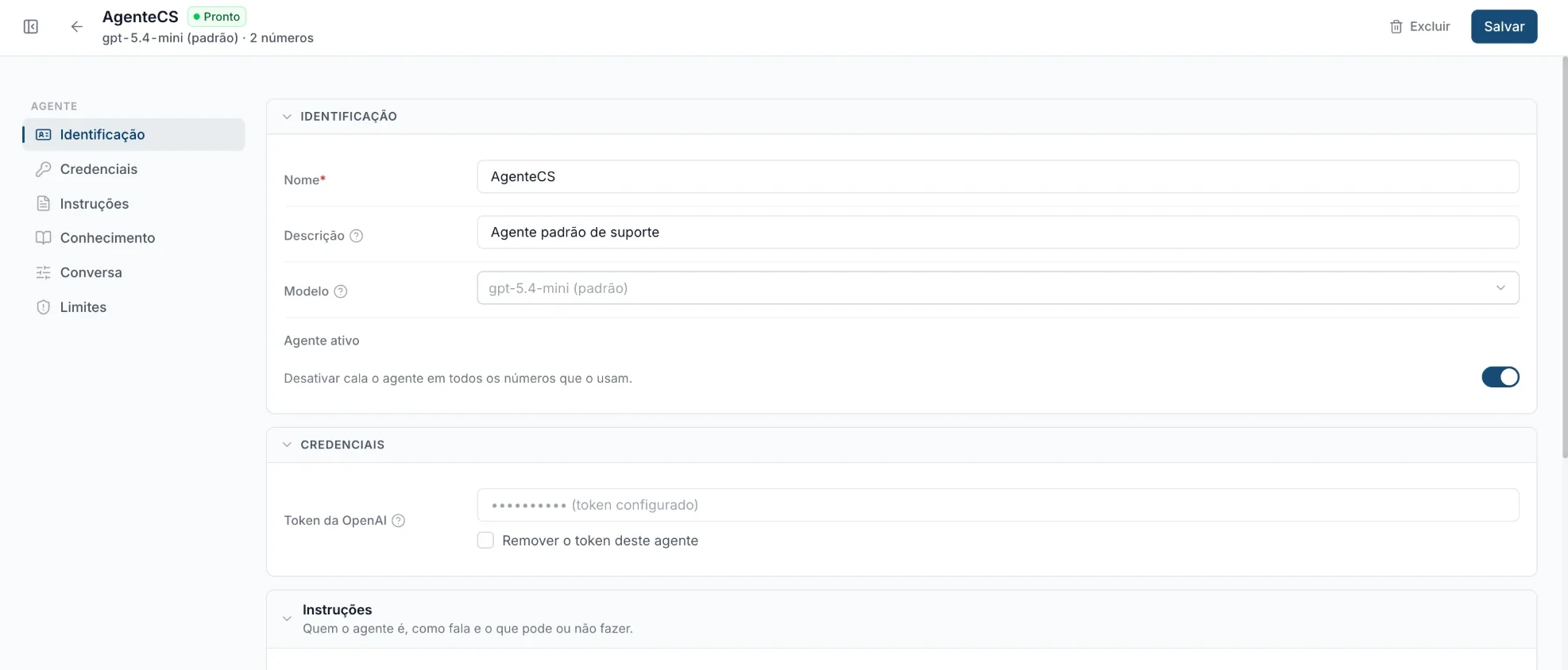 Cadastro de um agente de IA do WhatsApp no Rauzee, com o menu Identificação, Credenciais, Instruções, Conhecimento, Conversa e Limites, e a chave que liga e desliga o agente em todos os números